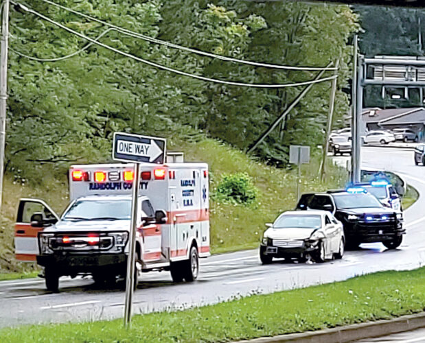 Two Car Crashes Slow Traffic on Beverly Five-Lane - The Intermountain